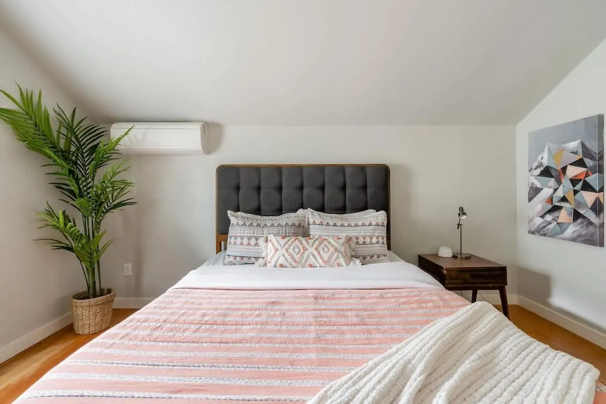 Dom wakacyjny Stay Portland - 1922 Craftsman Compound In Laurelhurst - Sleeps 16